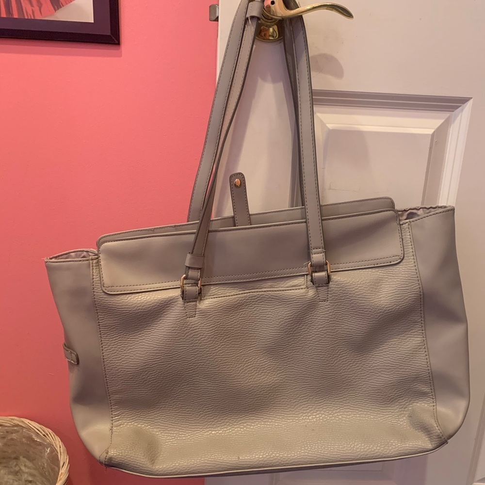 Beige leather tote bag